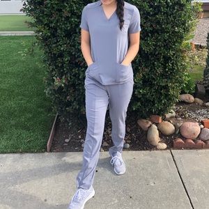 JAANUU SCRUBS collar top skinny pull on pant